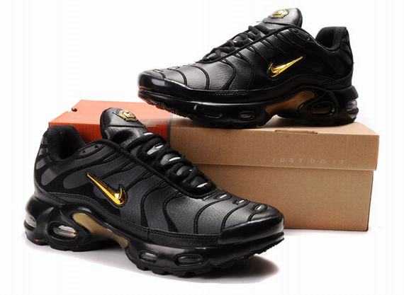 tn requin 39 tn requin 2010 chaussure course a pied nike  acheter en ligne